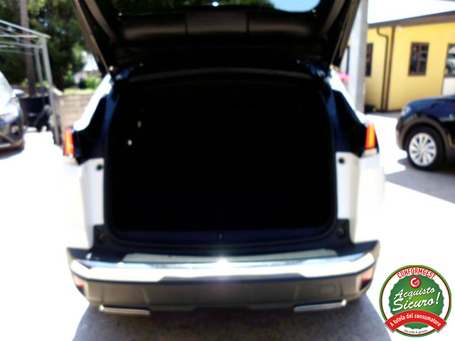 PEUGEOT 3008 usata, con Sensori di parcheggio anteriori