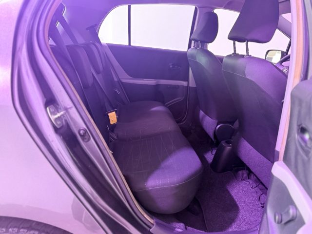 TOYOTA Yaris usata 6