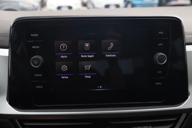 VOLKSWAGEN T-Roc usata, con Schermo multifunzione interamente digitale