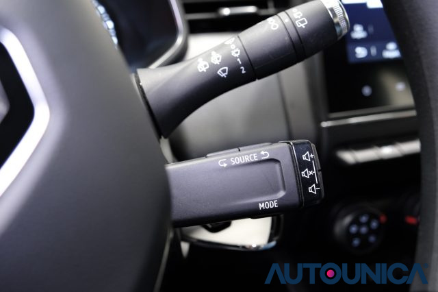 RENAULT Clio usata, con Airbag testa