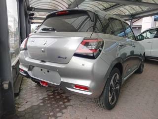 SUZUKI Swift usata, con Autoradio