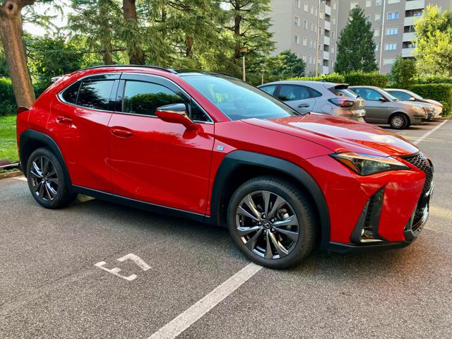 LEXUS UX 250h usata, con Chiusura centralizzata