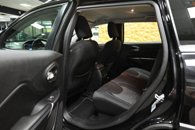 JEEP Cherokee usata 24