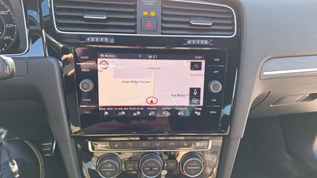 VOLKSWAGEN Golf GTI usata, con Luci diurne LED