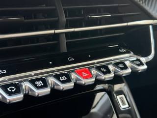 PEUGEOT 208 usata, con Sistema di navigazione