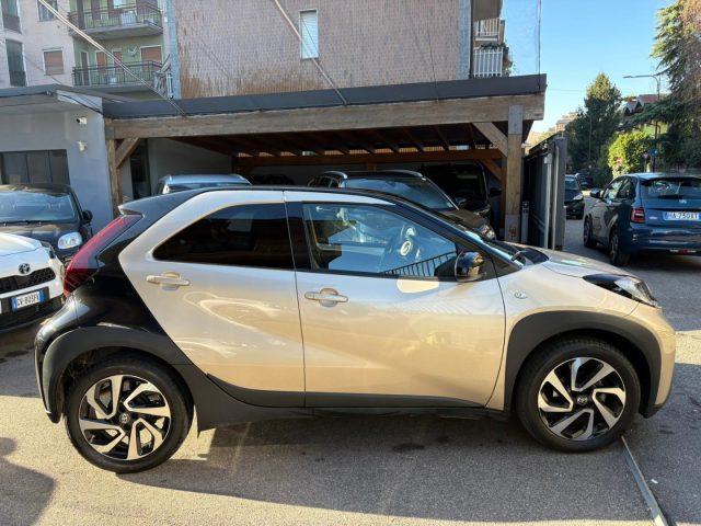 TOYOTA Aygo X usata, con Airbag