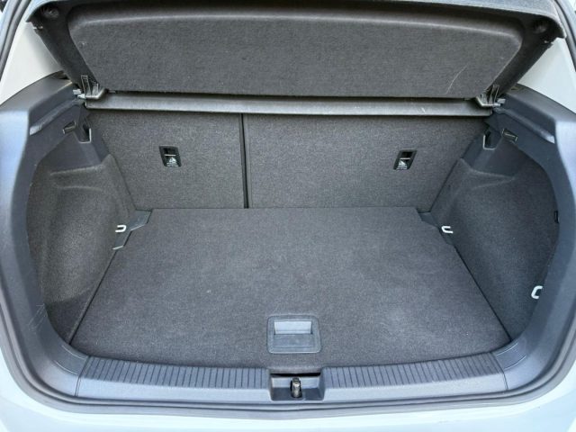 VOLKSWAGEN T-Cross usata 24