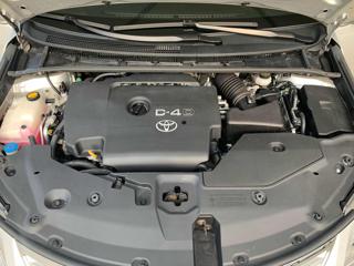 TOYOTA Avensis usata, con Bracciolo
