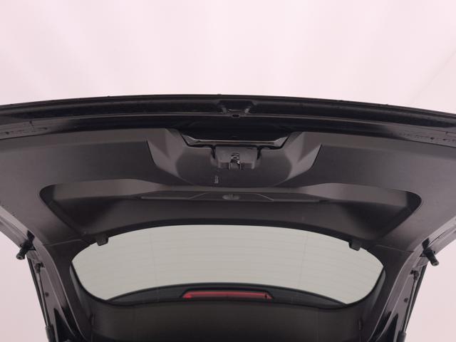 PEUGEOT 2008 usata, con Volante multifunzione