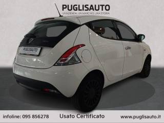 LANCIA Ypsilon usata, con Autoradio