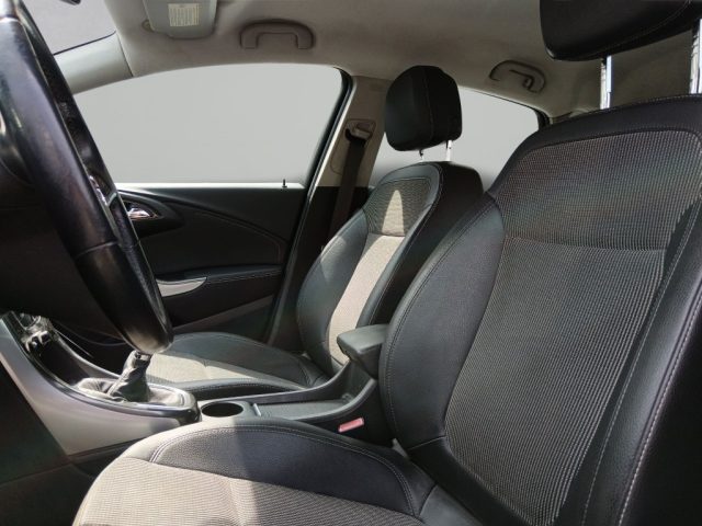 OPEL Astra usata, con Autoradio