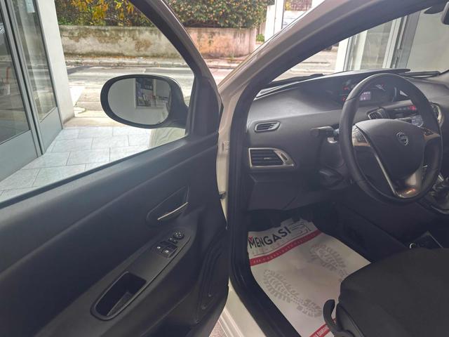 LANCIA Ypsilon usata, con Touch screen