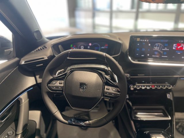 PEUGEOT 2008 usata, con Luci diurne LED