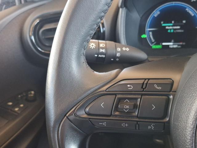 TOYOTA Yaris usata, con Airbag testa