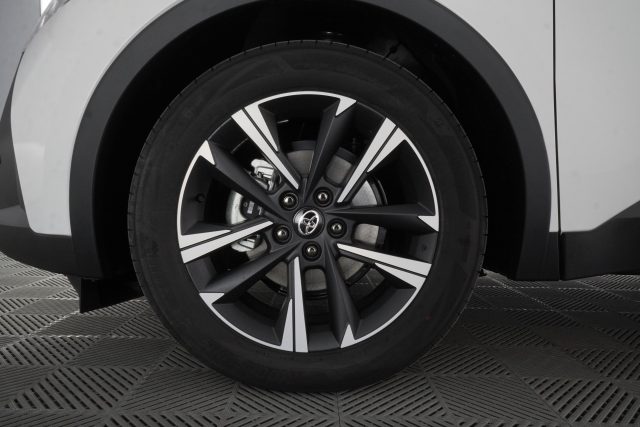 TOYOTA C-HR usata 14
