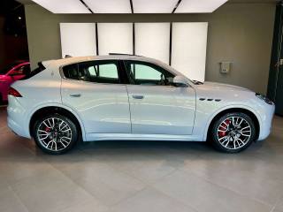 MASERATI Grecale usata, con Autoradio