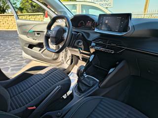 PEUGEOT 208 usata, con USB