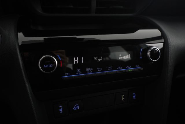 TOYOTA Yaris Cross usata 17