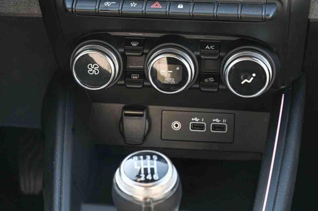 RENAULT Clio usata, con Park Distance Control