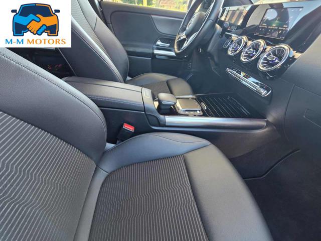 MERCEDES-BENZ GLA 200 usata 22