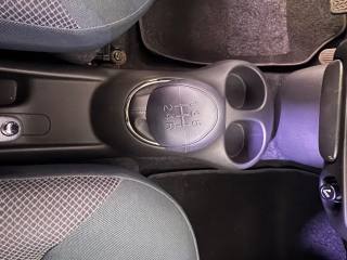 TOYOTA Yaris usata 10