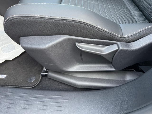 PEUGEOT 5008 usata 24