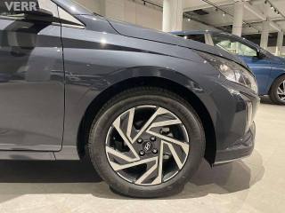 HYUNDAI i20 usata, con Volante in pelle