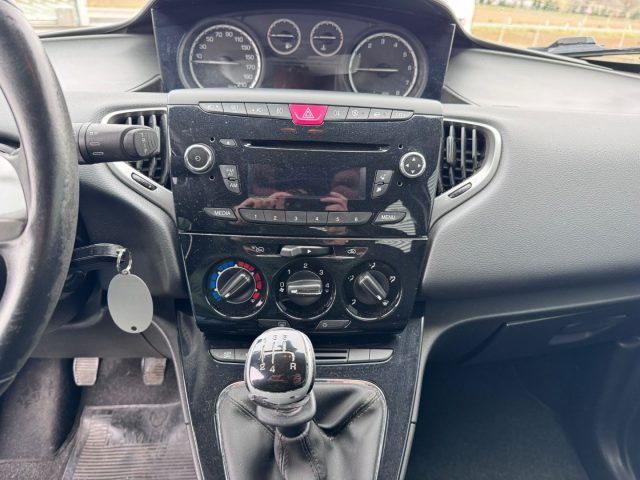 LANCIA Ypsilon usata 10