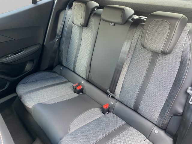 PEUGEOT 2008 usata 22
