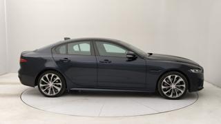 JAGUAR XE usata, con Autoradio