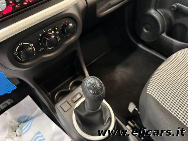 RENAULT Twingo usata 12