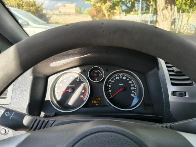 OPEL Zafira usata, con Cruise Control