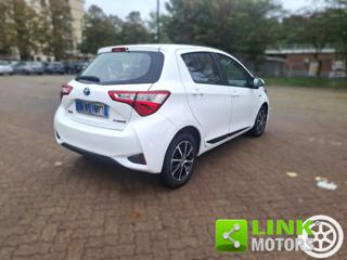 TOYOTA Yaris usata, con Autoradio