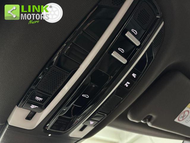 PORSCHE Panamera usata, con Luci diurne LED