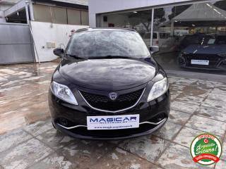 LANCIA Ypsilon usata, con Airbag