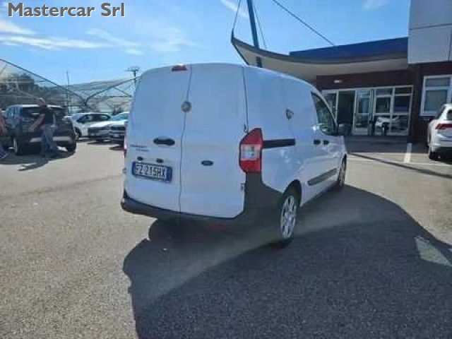 FORD Transit Courier usata, con Autoradio
