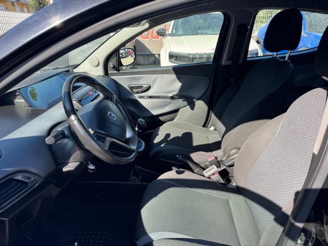 LANCIA Ypsilon usata, con Controllo automatico clima
