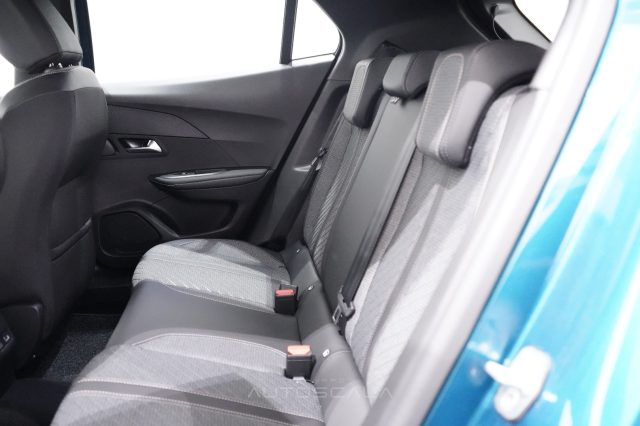 PEUGEOT 2008 usata, con Volante multifunzione