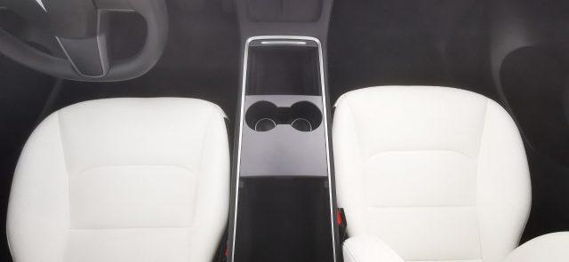 TESLA Model Y usata, con Specchietti laterali elettrici