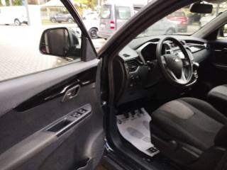 MAHINDRA KUV100 usata, con Climatizzatore
