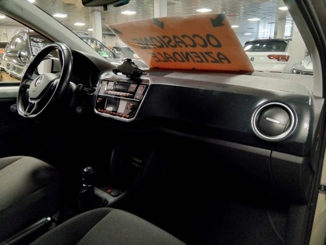 VOLKSWAGEN up! usata, con Servosterzo