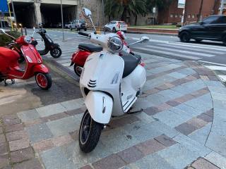 VESPA GTS 300 Super usata 3