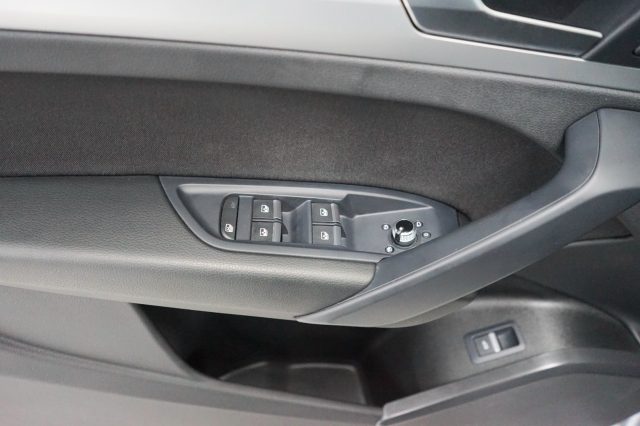 AUDI Q5 usata, con Controllo elettronico della corsia