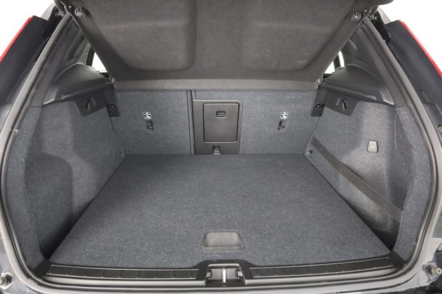 VOLVO XC40 usata 5