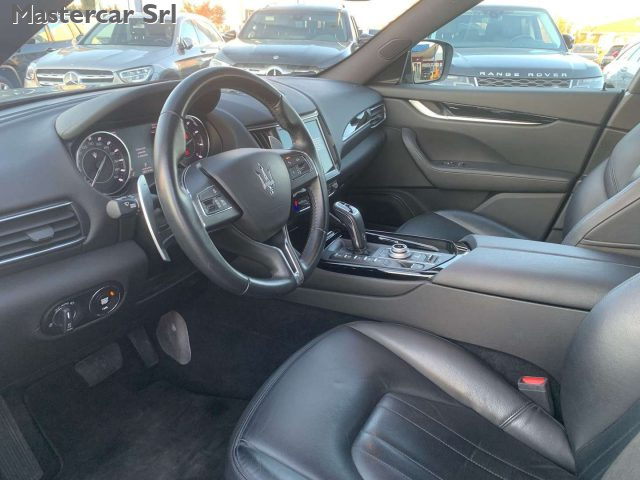 MASERATI Levante usata, con Volante in pelle
