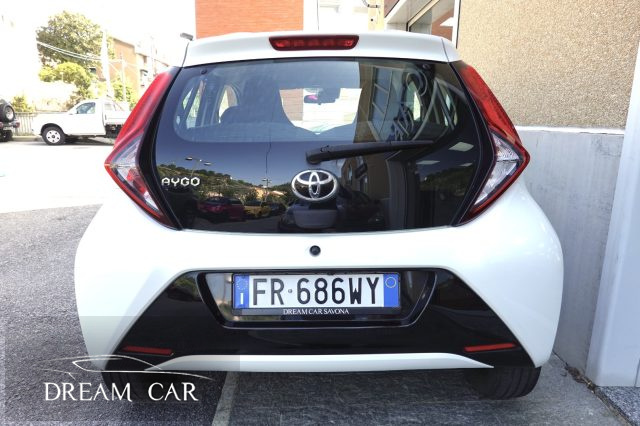 TOYOTA Aygo usata, con Autoradio