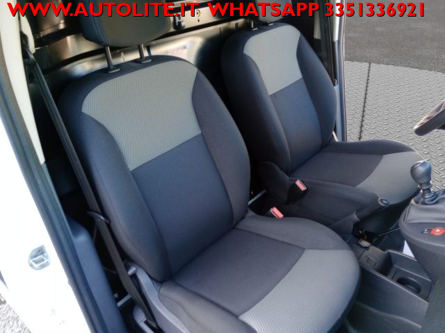 RENAULT Kangoo usata, con Volante multifunzione