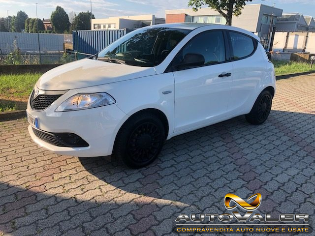 LANCIA Ypsilon usata, con Airbag