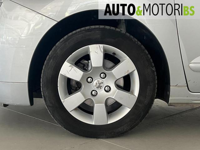 PEUGEOT 5008 usata, con Chiusura centralizzata