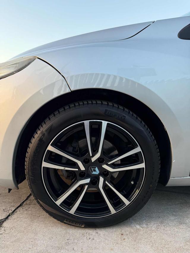 RENAULT Megane usata, con Climatizzatore